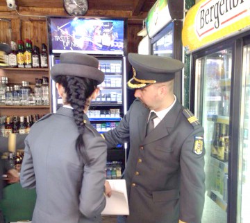 După ce au fost luați cu pietre în Vama Veche, inspectorii ANAF au descins în Mamaia